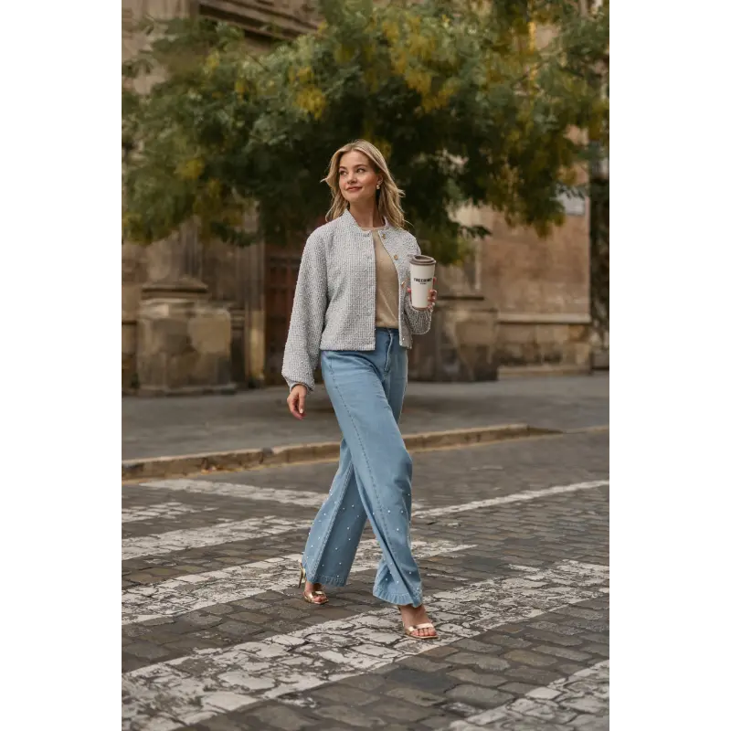 Freebird-Ico_spring_summer_2026_original_1-MELODY PEARL_PANTS_LIGHT BLUE_LOLA_JACKET_OFF-WHITE BLUE_KAILEY_KNITTED PULL_BEIGE_v1 Freebird Jeans Melody 2150 Light Blue