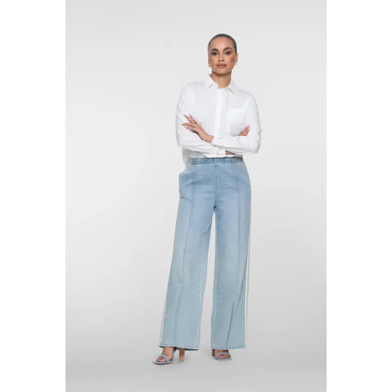 Geisha-Fashi_summer-2026_830_61051-10 Geisha Jeans 61051-10 830 Bleached Denim