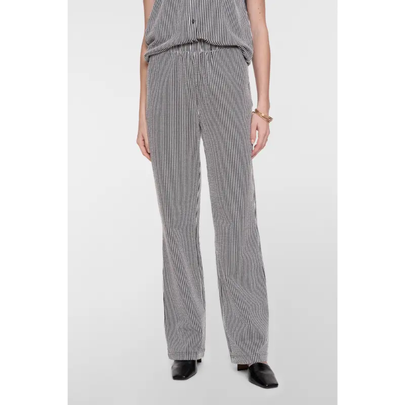 Geisha-Fashi_summer-2026_999_61201-20_6 Geisha Broek 61201-20 999 Black/Ecru