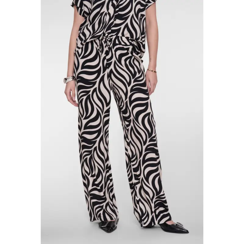 Geisha-Fashi_summer-2026_999_61230-70_7 Geisha Broek 61230-70 999 Black/Sand