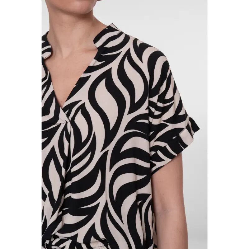 Geisha-Fashi_summer-2026_999_63295-70_3 Geisha Top 63295-70 999 Black/Sand