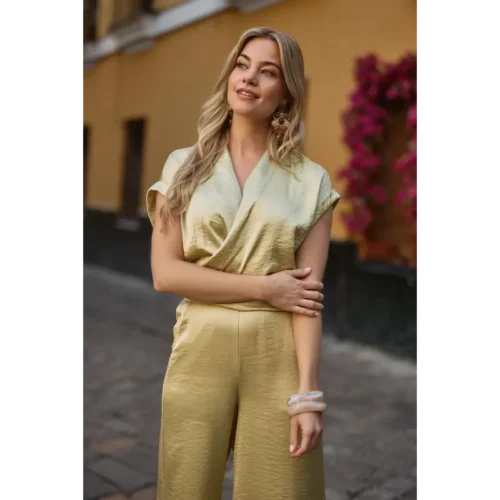 Freebird-Ico_spring_summer_2026_original_1-TOLA_TOP_AVOCADO GREEN_PANTHEA_PANTS_AVOCADO GREEN_v1 Freebird Broek Panthea 2145 Champagne