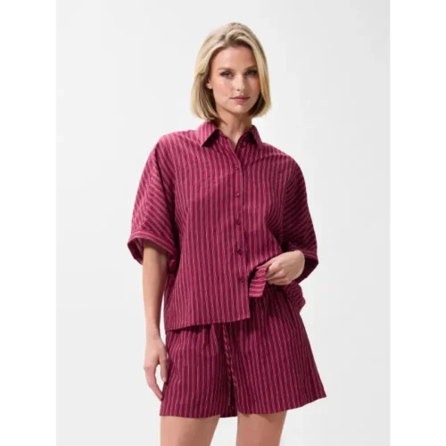 Catwalk-Junk_Summer-2026_744_2602021603_2 Catwalk Junkie Blouse 2602021603 744 Berry