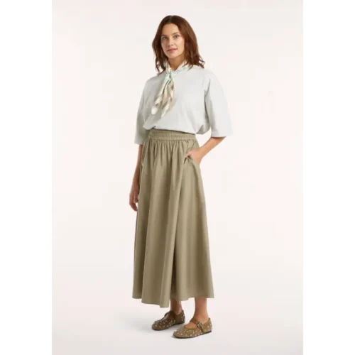 s26_55_ Dani Laurel Oak1 Circle of Trust Rok Dani s26_55_ 3204 Laurel Oak