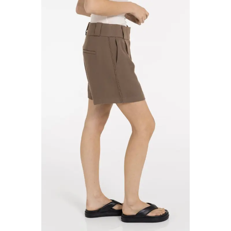 01-321033-605 Washed Brown3 Yaya Short 01-321033-605 99070 Bruin
