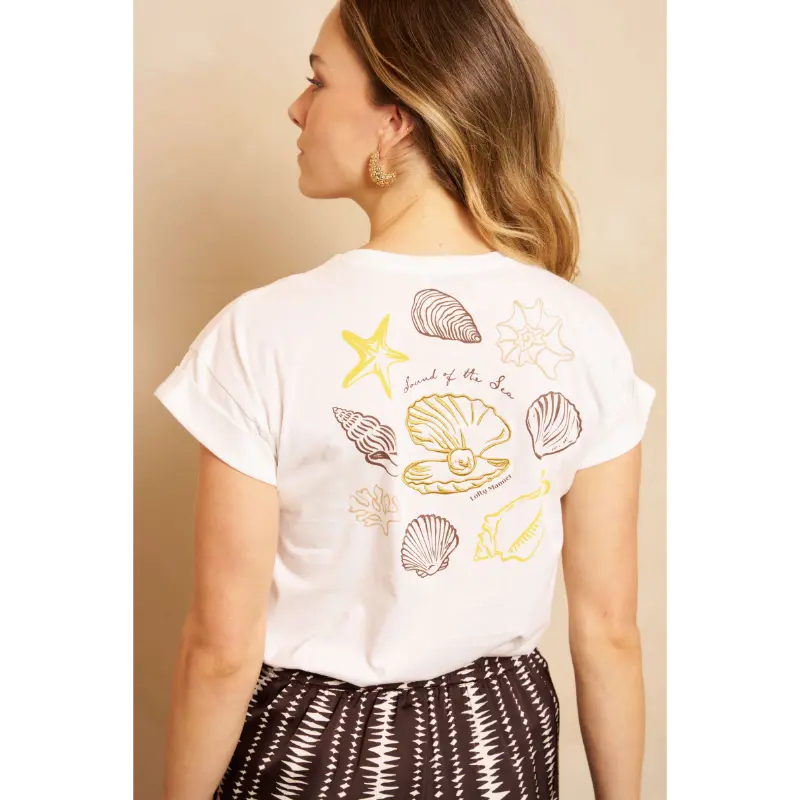 Lofty-Manner_spring_summer_2026_original_T-shirt Nora RF10 Creme + Short Jazzy RF31.1 Brown stripe print 3 Lofty Manner T-Shirt Nora RF10 193 Creme