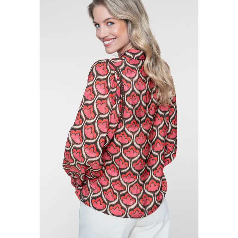 Geisha-Fashi_2026-Winter-1_450_63641-20_7 Geisha Blouse 63641-20 450 Red/Brown