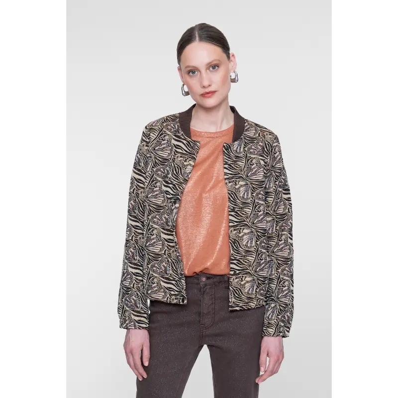 Geisha-Fashi_2026-Winter-1_735_65617-20 Geisha Jasje 65617-20 735 Camel/Sand
