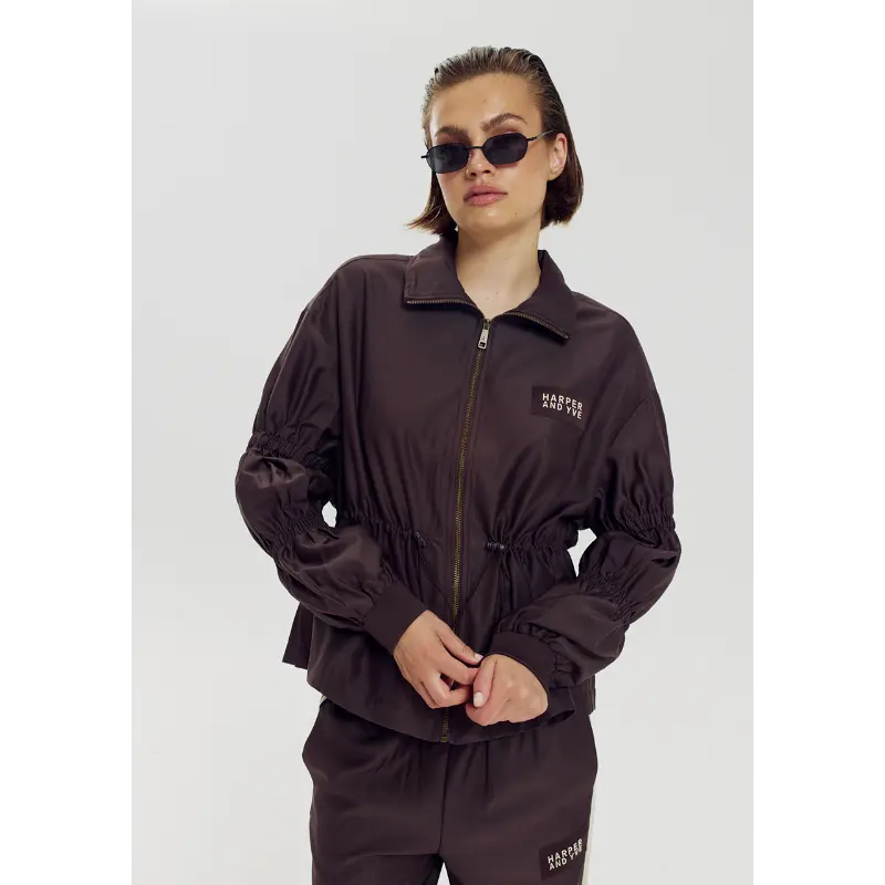 Harper-&-Yve_AutumnWinter-2026_1025_AW6P800_6 Harper&Yve Jack Gina AW6p800 1025 Hot Fudge