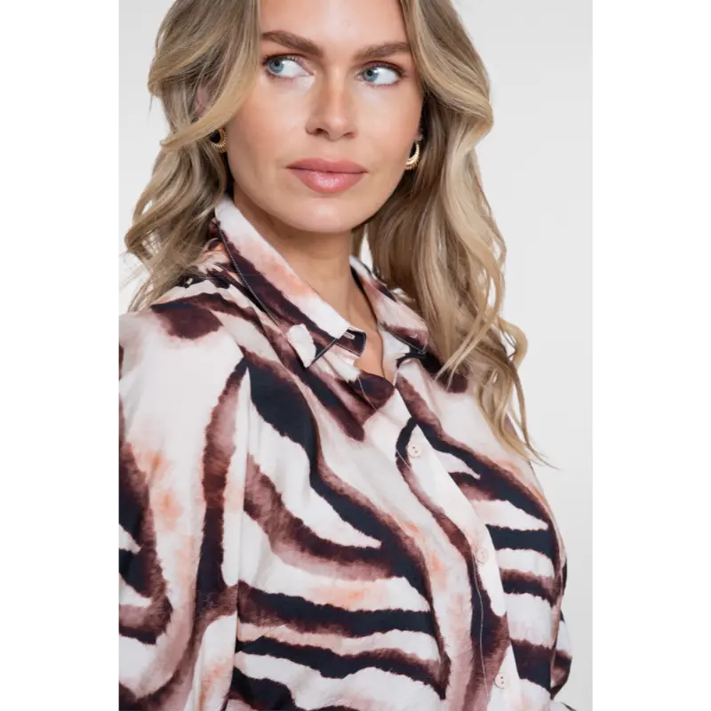 Geisha-Fashi_2026-Winter-1_720_63659-20_5 Geisha Blouse 63659-20 720 Sand/Brique