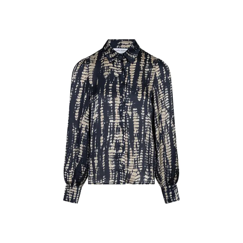Lofty Manner Blouse Ira RI02.2 donkerblauw – vooraanzicht Donkerblauwe Lofty Manner blouse Ira, vooraanzicht zonder model