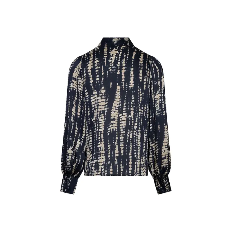 Lofty Manner Blouse Ira donkerblauw – achteraanzicht Achteraanzicht van donkerblauwe Lofty Manner blouse Ira