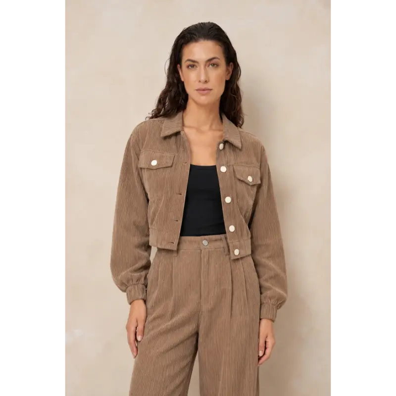 Lofty Manner Blazer RJ46 Jaxy Corduroy Bruin 192 Taupe – vooraanzicht op model Lofty Manner blazer Jaxy in taupebruin op model, vooraanzicht